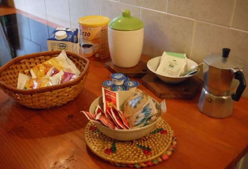 فندق ريفى Stasion Di Pueste