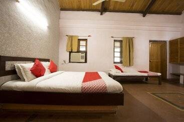 هتل Satya Resort By Oyo Rooms