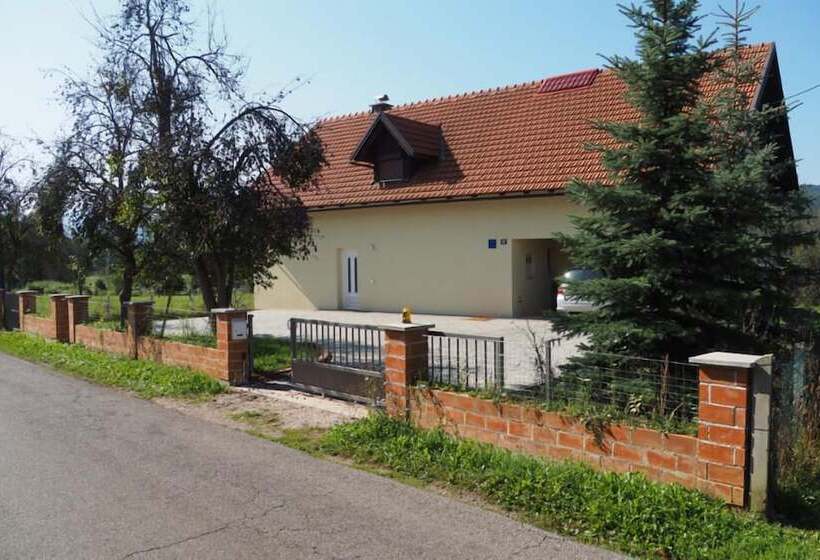 ペンション Ad Astra House