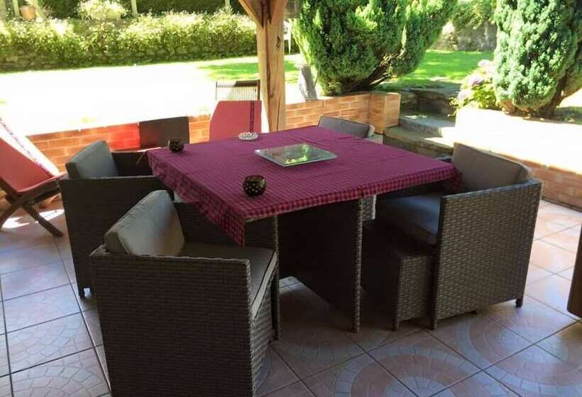 بنسيون Maison De Faveri