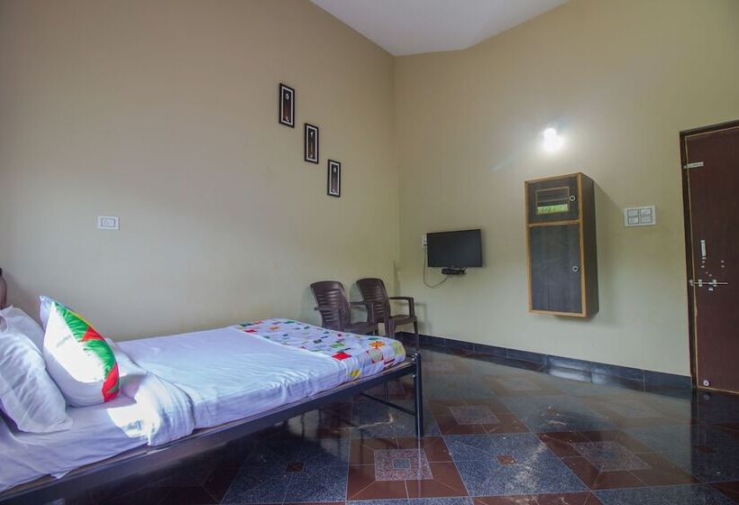 펜션 Satpurush Guest House By Oyo Rooms