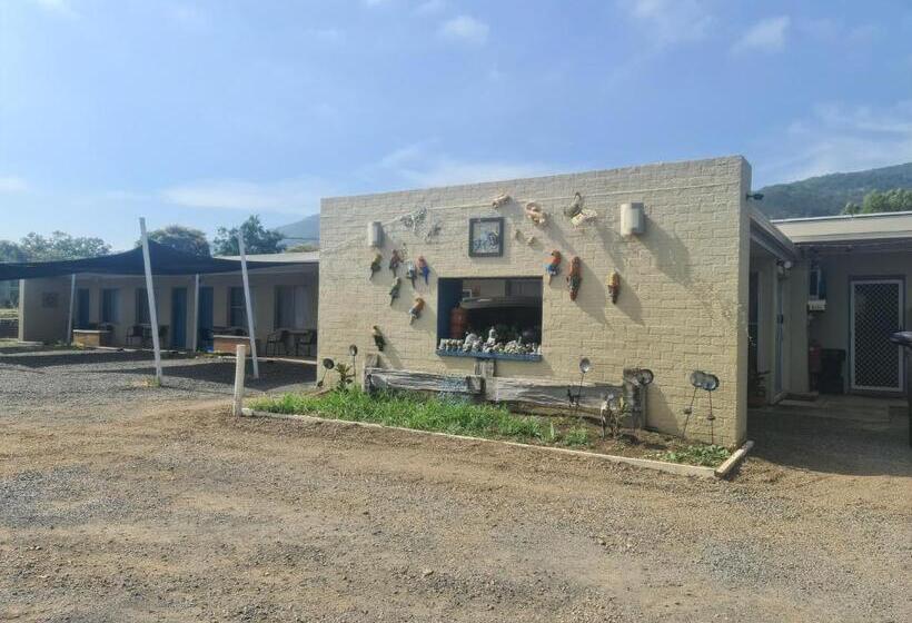 Valley View Motel