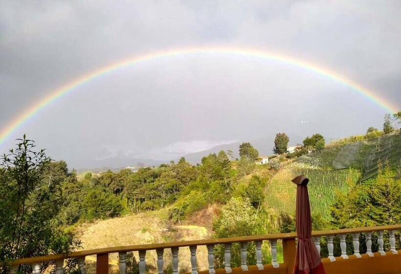 ユースホステル Vista Hermosa Eco Hostal