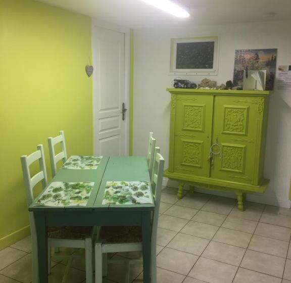 住宿加早餐  Chambre D Hôtes Le Clos De Rapevache