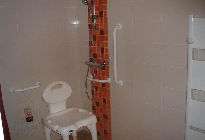 مبيت وإفطار Chambres D Hôtes La Charrière
