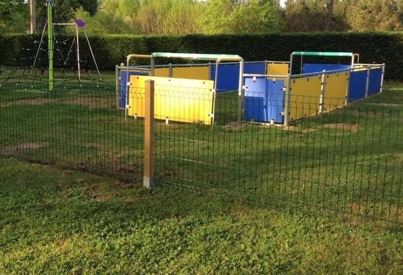 فندق Camping Le Chene Du Lac