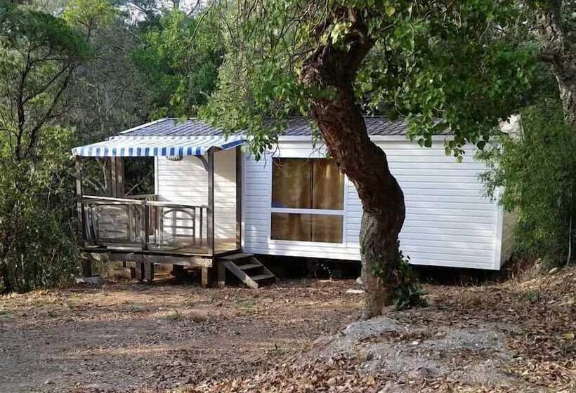 Отель Camping Les Bois De Mont Redon