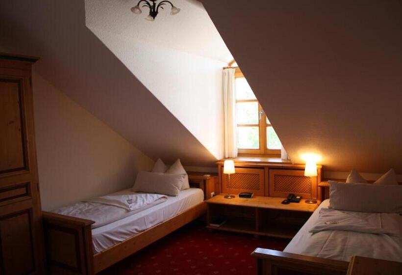Отель Der Obere Wirt Zum Queri