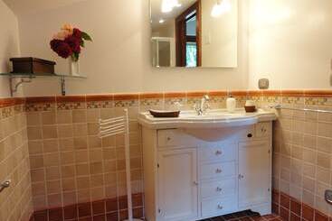 La Villa In Rosa B&b