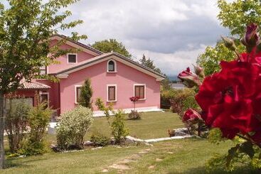 La Villa In Rosa B&b