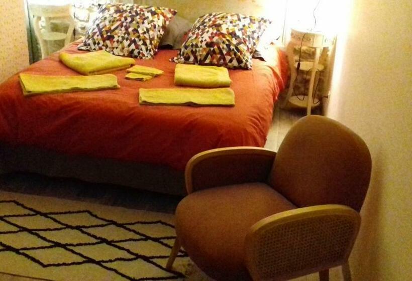 펜션 Le Vitrail Chambre équipée Sans Service Repas