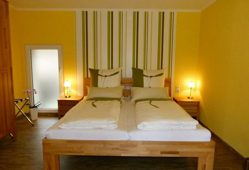 ペンション Gästehaus Spatzennest