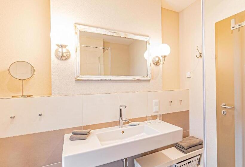 ペンション Johannishof Weincafe & Gastehaus