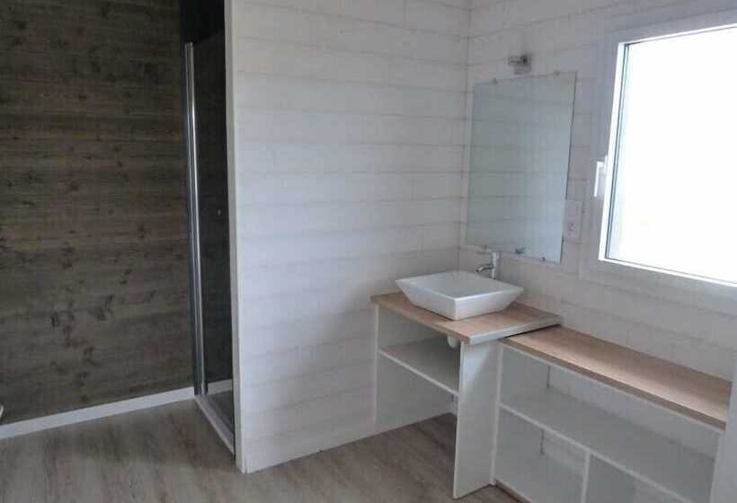 渡假胜地  Domaine De La Héchaie