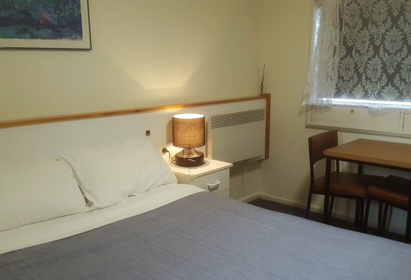 Clunes Motel