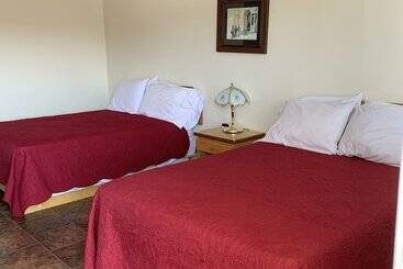 Fort Road Motel
