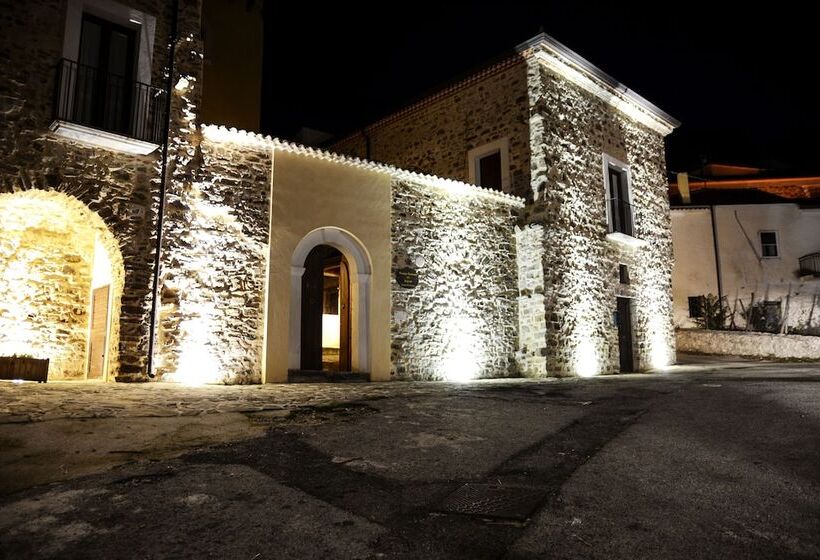 簡易ホテル Palazzo Del Baglivo Cilento Hotel & Spa