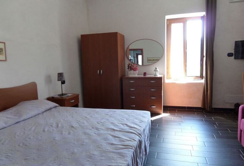 簡易ホテル Palazzo Del Baglivo Cilento Hotel & Spa