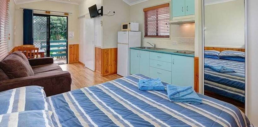 호텔 August Moon Caravan Park