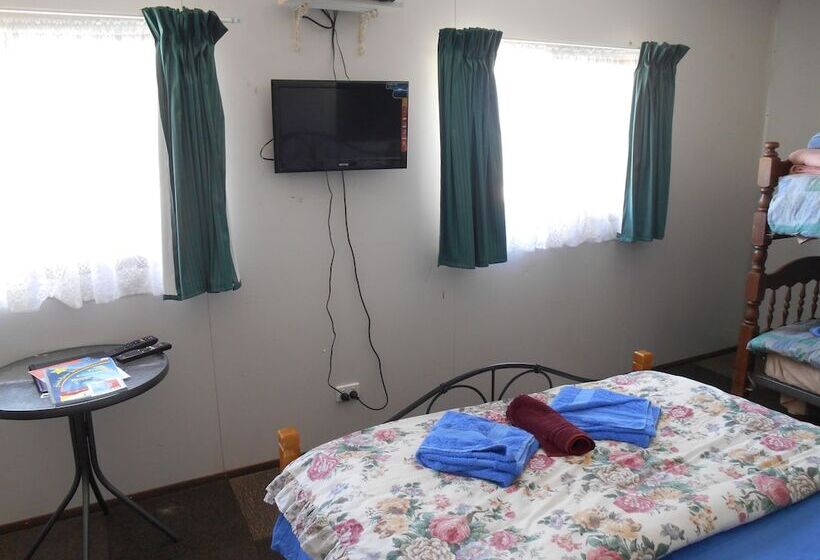 Отель Hamelin Pool Caravan Park