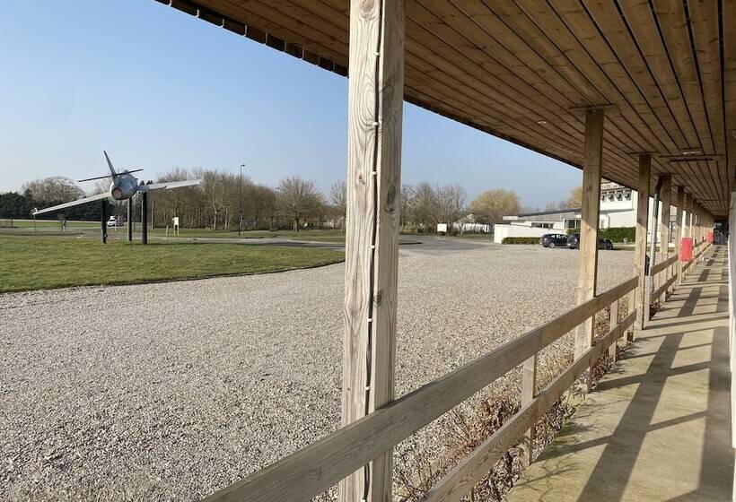 هتل L'aérodrome De La Baie De Somme