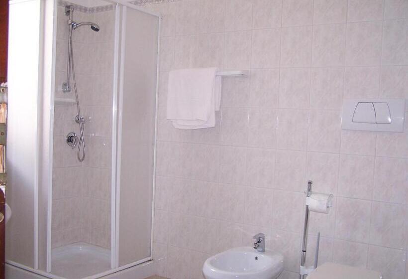 בית מלון כפרי Ristorante La Torretta