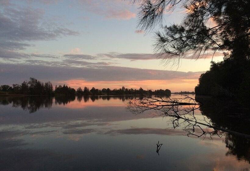 Mansfield On The Manning