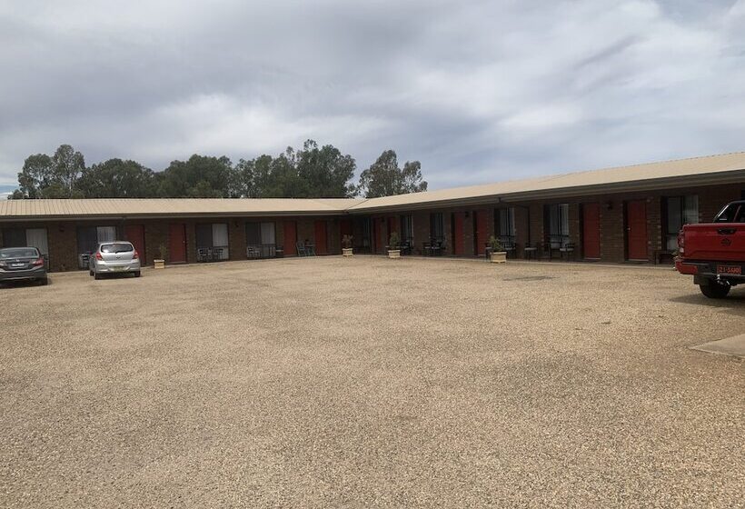 모텔 Newell Motor Inn Narrandera