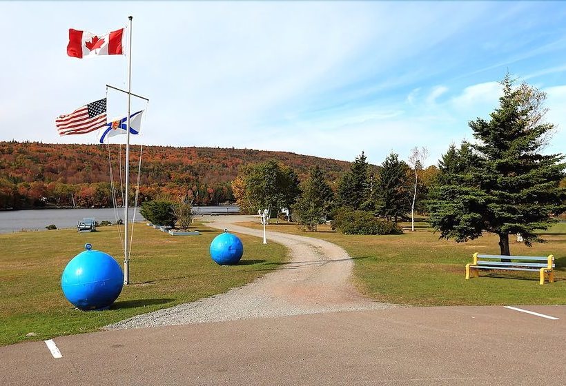 فندق على الطريق The Cove