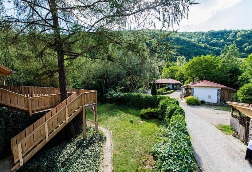 Oko Park Panzió Kemping és Rendezvényközpont