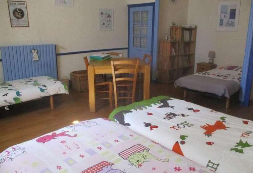 Пансион Chambres D Hôtes La Petite Résie