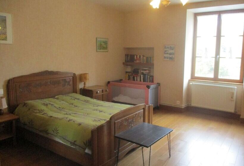 Пансион Chambres D Hôtes La Petite Résie