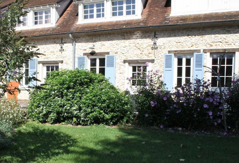 بنسيون La Grange De La Guesle