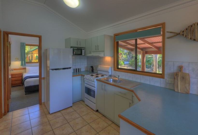 Курорт Big4 Tasman Holiday Parks  South Mission Beach