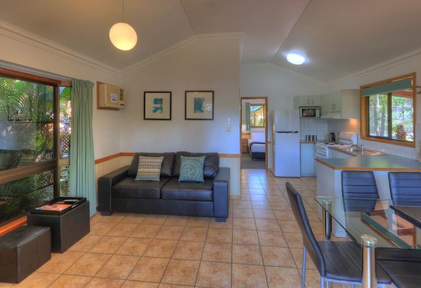 Курорт Big4 Tasman Holiday Parks  South Mission Beach