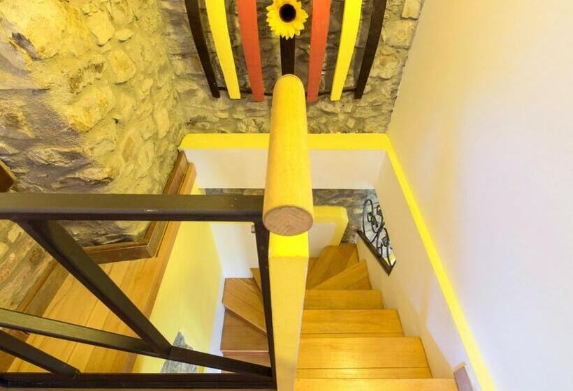 Snug Cottage In Loc. Montebello Bolano With Pool