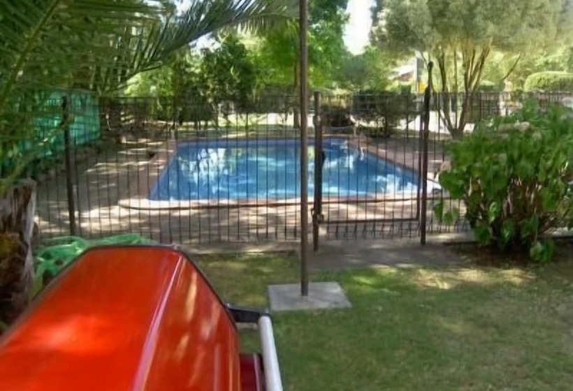 Yea Motel