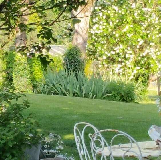 Bed and Breakfast Domaine Du Salabert