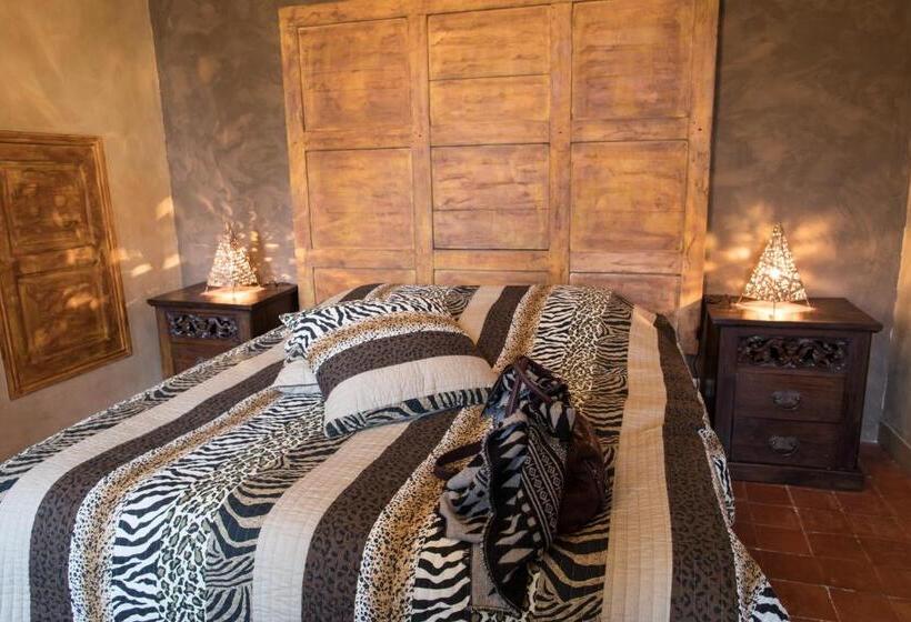 ベッドアンドブレックファースト O Palmier Caché