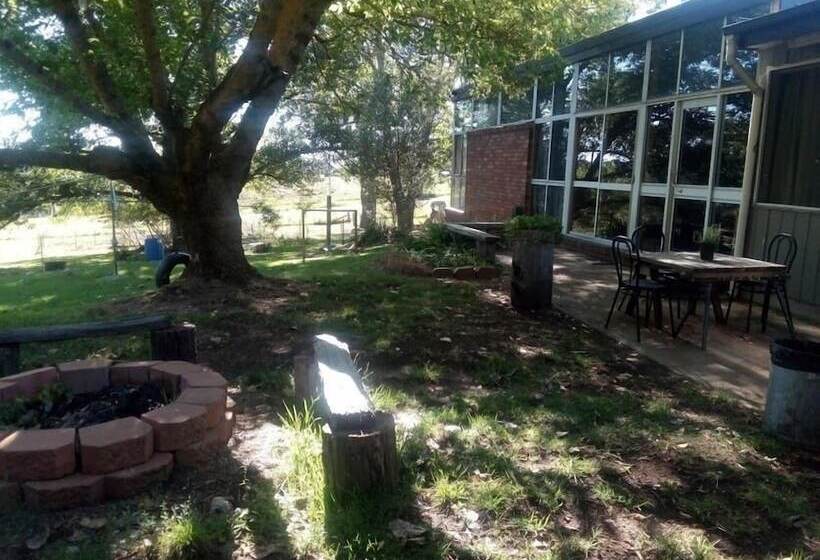 호텔 Guyra Summit Caravan Park
