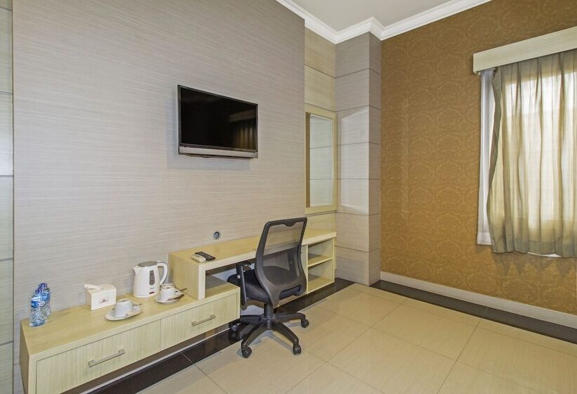 هتل Reddoorz @ Kebayoran Lama