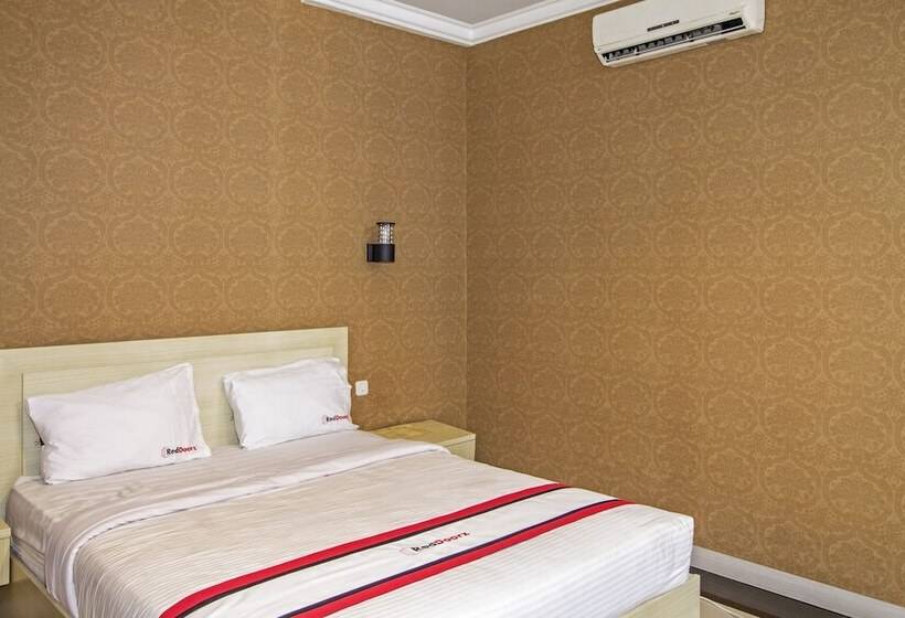 هتل Reddoorz @ Kebayoran Lama