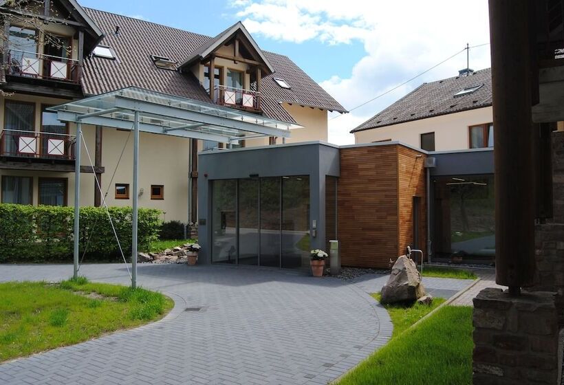 ホテル Restaurant Bastenhaus