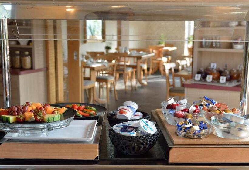 هتل Restaurant Weingut Kapellenhof