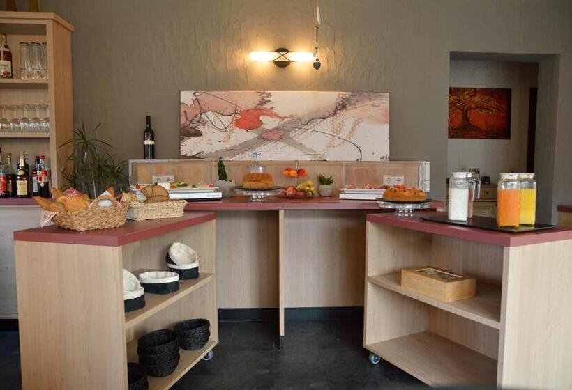 בית מלון כפרי Restaurant Weingut Kapellenhof