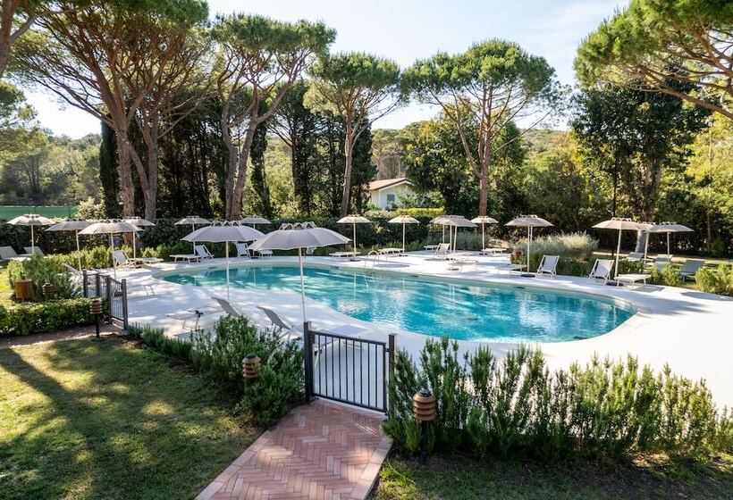 Отель Roccamare Resort Casa Di Levante