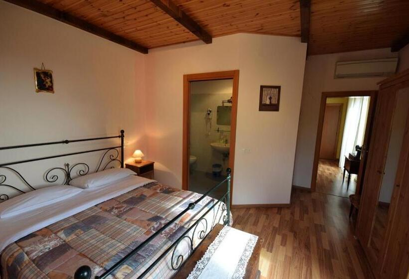 هتل روستایی Agriturismo Al Rifugio Divino