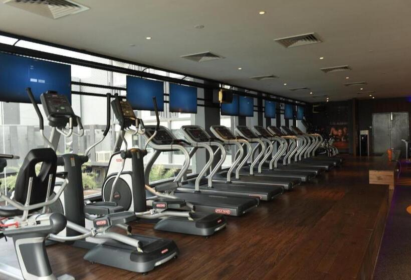 Vangohh Eminent Hotel & Spa