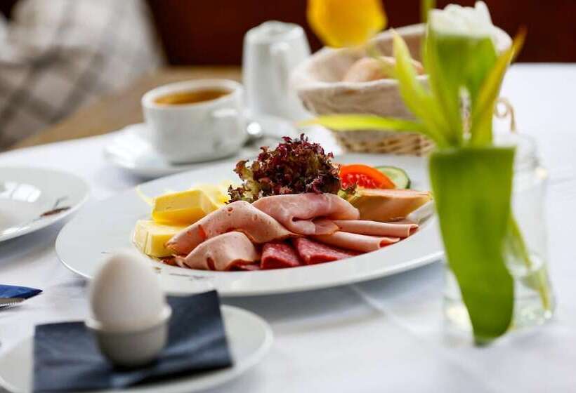 Отель Zur Schlossschmiede