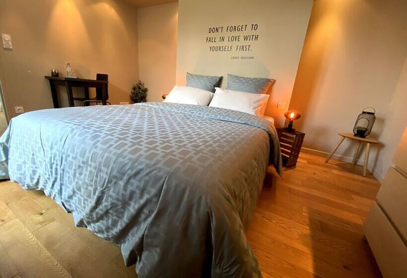 פנסיון Au 10 Bed & Breakfast